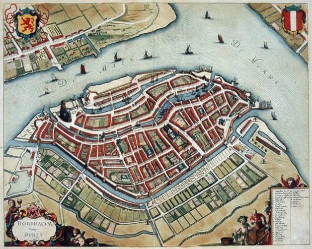 Gekleurde plattegrond van de stad Dordrecht met de rivier waarin scheepjes zijn getekend.