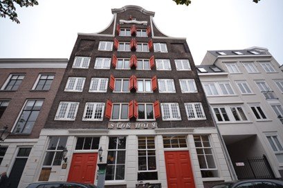Pakhuis Stokholm aan de Wolwevershaven Pakhuis Stokholm aan de Wolwevershaven