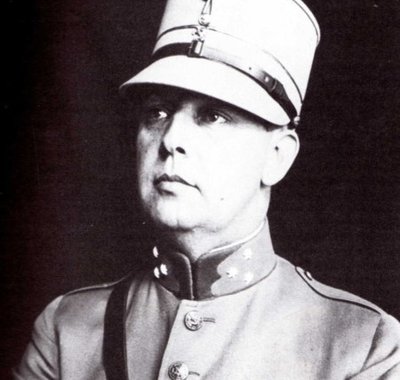 Karel Lotsy als sportleider van het Nederlands legen tijdens de mobilisatie.
