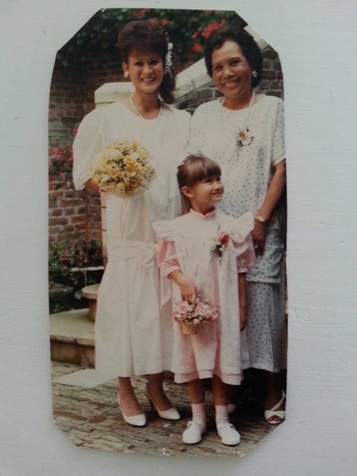 Romina met haar moeder en oma