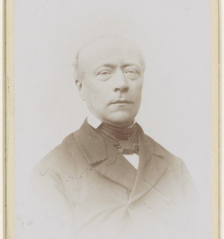 Karel le Grand - Portretfoto op kabinetformaat van Arie van de Weg - 1890